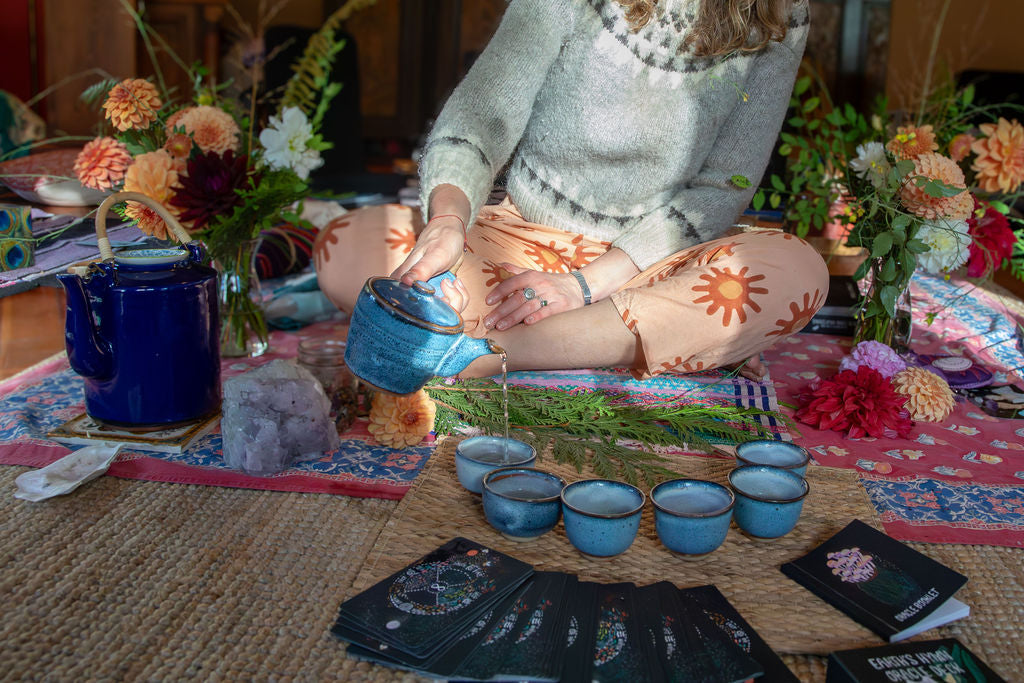 Earth's Hymn Oracle Deck
