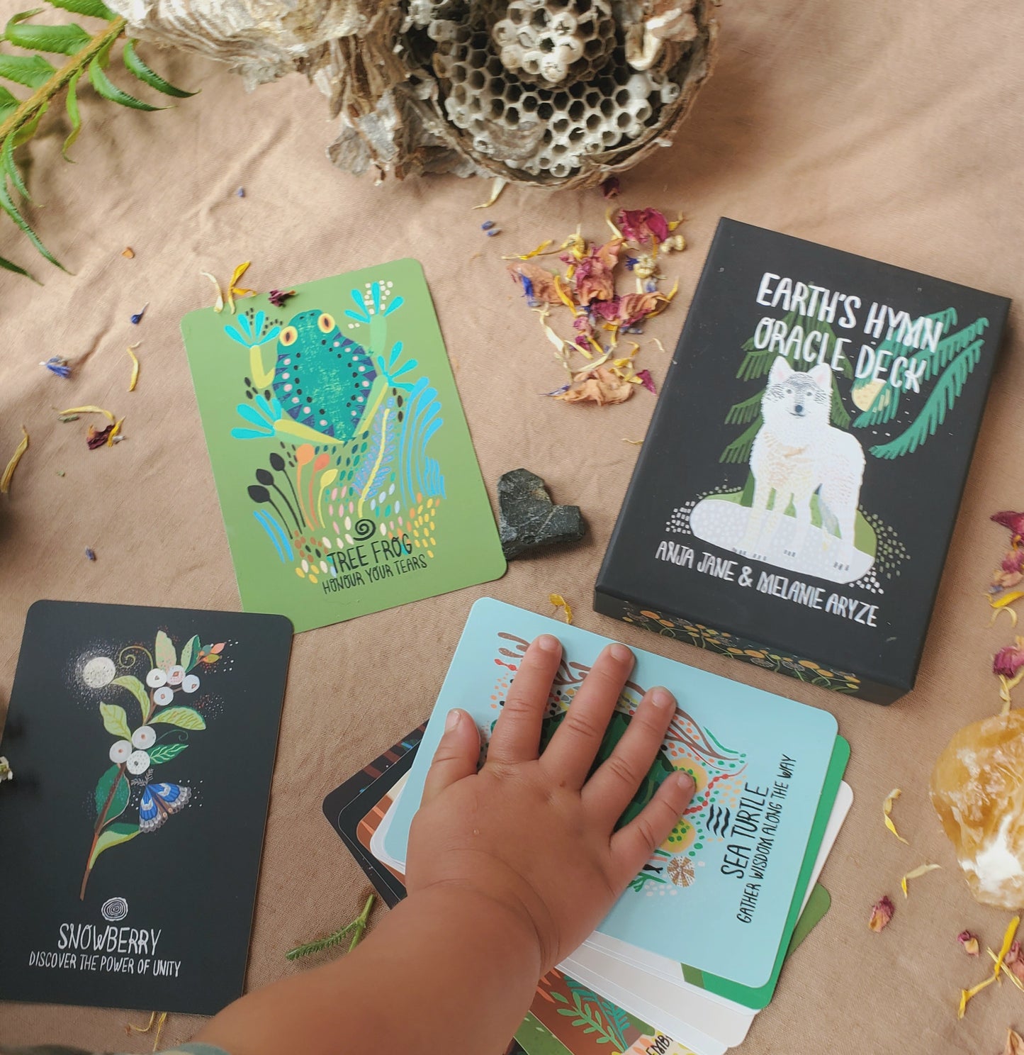 Earth's Hymn Oracle Deck- R