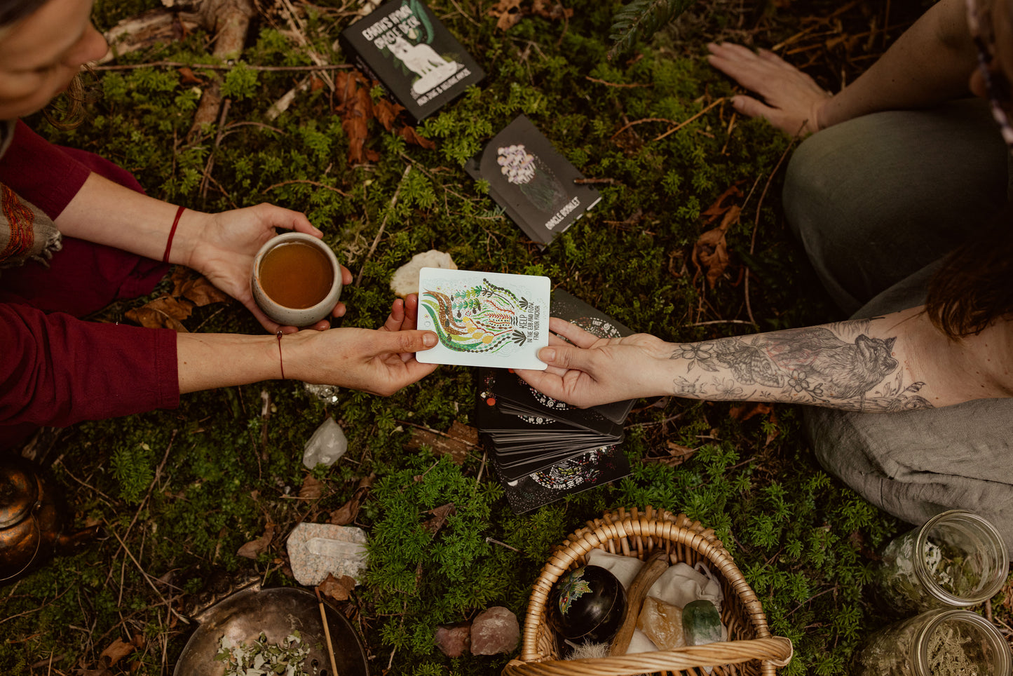 Earth's Hymn Oracle Deck